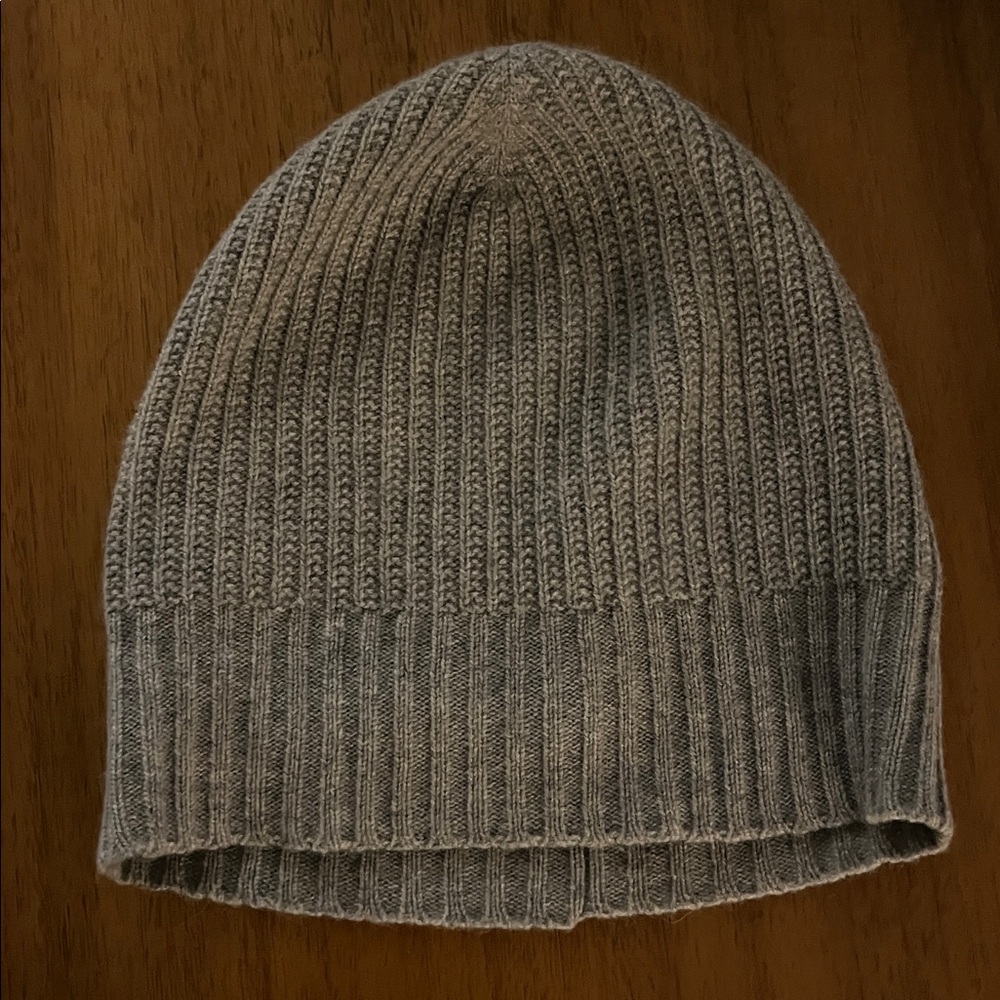 Barneys New York Gray Ribbed Knit Beanie